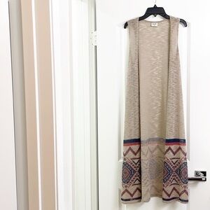 H.I.P. tribal print sleeveless knit cardigan